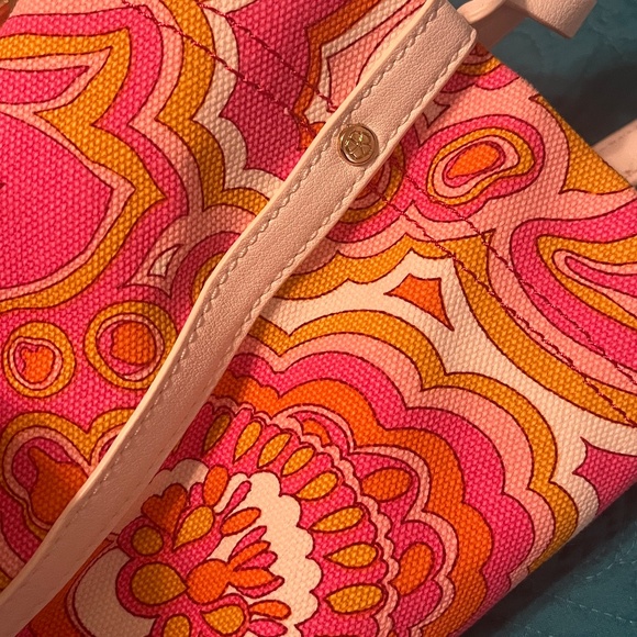 🌼 Trina Turk Canvas Tote 🌼 - Picture 5 of 6